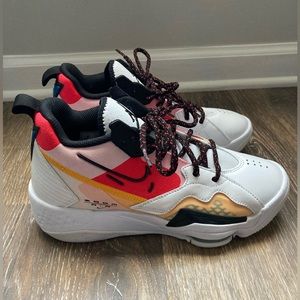 Nike | Jordan Zoom ‘92 White Siren Red